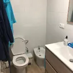 Apartemento Nuevo Cerca Playa Familia O Amigos . Isidro * Валенсия