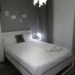 Intimo Y Acogedor 