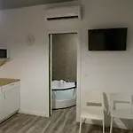 Intimo Y Acogedor 