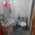 Grande En Piso Compartido Con 2 Adultos *