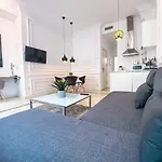 Apartment Baron Reina