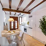 Apartment Beautiful Restored House With Terrace Valencia