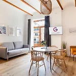 Valencia Guest Puerto Suite Auto Check
