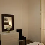 Market - Queen Square - Mid-term Valencia