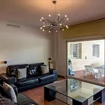 Villa Casa Con Piscina, Jardin Y Aire Acondicionado Cerca De Valencia En La Eliana-l'eliana *