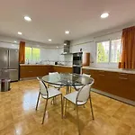 Casa Con Piscina, Jardin Y Aire Acondicionado Cerca De Valencia En La Eliana-l'eliana Villa L'Eliana