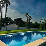 Villa Casa Con Piscina, Jardin Y Aire Acondicionado Cerca De Valencia En La Eliana-l'eliana L'Eliana