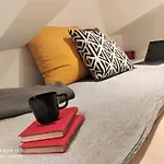 Lifecoliving Loft Br Apartman