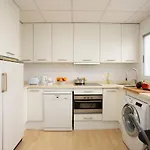 Singularstays Reina Ii شقة *