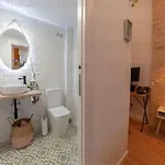 Apartament Ra - Stylish Loft - Walk To The Of *