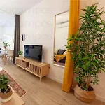 Ra - Stylish Loft - Walk To The Of Apartament