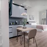 Limehome Carrer De Sant Jacint Apartment *