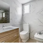 Private In Shared Workstay *