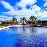 Dos Primera Linea De Playa バレンシア