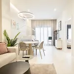 Valencia Guest North Station Pen Suites Валенсия