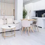 Favara B By Concept Flats شقة *