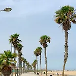 Lejlighed Stylish Well-connected Beachfront Flat Valencia