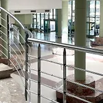 Lejlighed Stylish Well-connected Beachfront Flat *