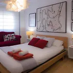 Daire Luminoso. Comodo. Acogedor. Wifi. Junto A Ave