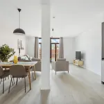 Apartment Limehome Calle De Cadiz