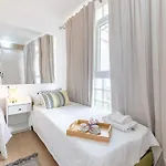 Penthouse Duplex In A 4 Floors Spanish House -8 Min To Center By Metro Apartmán *