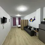 Ynfinity Ξενοδοχείο με διαμερίσματα 3*