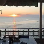 Pansiyon Blue Double Private At Front - En La Playa Piso Compartido *