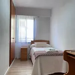 Lovely 3-bedroom 15 Minutes From Апартаменты *