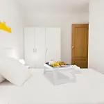 Modern In 56 M² With Air Conditioning 公寓 *