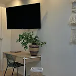 Apartamento Loft Con Wifi Lavadora Secadora Cama Agradable Muy Proximo Valência