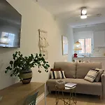 Apartamento Loft Con Wifi Lavadora Secadora Cama Agradable Muy Proximo
