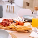 La Brisa Lofts شقة *