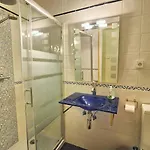 Апартаменты Comfy And Luminous With Balcony Валенсия