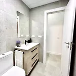 Comfort Near Metro, 2 Bed, 1 Bath