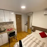Con Cocina Y Bano Privado De Temporada Vacaciones Largas Long Desde 11 Noches Apartamento Valência