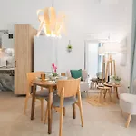 If - Loft Estudios Encantadores Y Bien Conectados En Zona Residencial Malilla Daire *