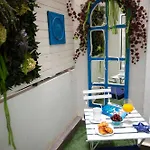 Singularstays Center