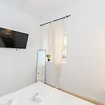 Guestready - Cozy Flat In Lägenhet