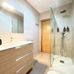 Valencia, Netflix, 4 Mins Walk To The Homestay szállás Valencia