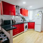 Queen Apt, 2min To Beach, Terrace, 3bd, 6pax * Valencia