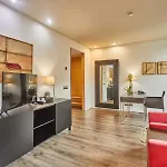 Отель Silken Puerta 4*