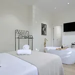 Apartment Romantic N1 Oceanografico Virkin