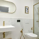Romantic N3 Oceanografico Virkin Apartament *