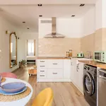 Luxury New 10 Min Walk To The Beach, Late Checkout *
