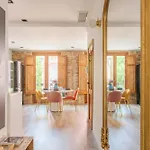 Luxury New 10 Min Walk To The Beach, Late Checkout Apartman