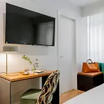 Mate Cosmo - Centre, 3* Valence