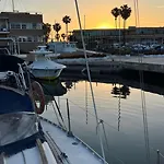 Botel Unique Experience In Sailboat! In The 4 Seasons!! B Shi