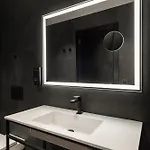 Отель Blanq Gran Via 4*