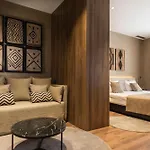 Отель Blanq Gran Via 4*