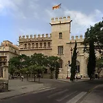 Atico Exclusivo Del Siglo Xvi Con Terraza Privada En El Corazon De Ciutat Vella 아파트 발렌시아